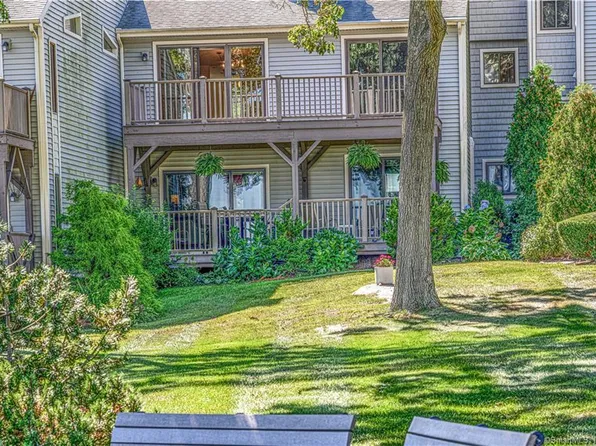 25 Turtle Bay Drive #25, Branford, CT 06405