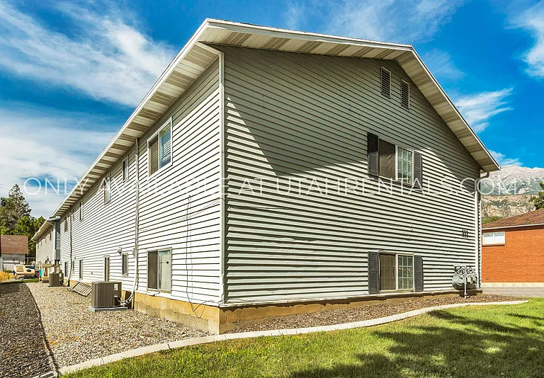 255 E Center St #9 — Photo 4