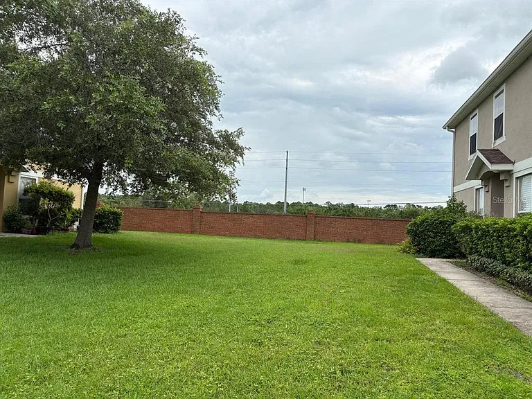10907 Derringer Dr — Photo 4