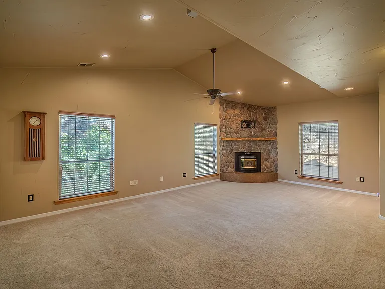 111 Coker Ln — Photo 48