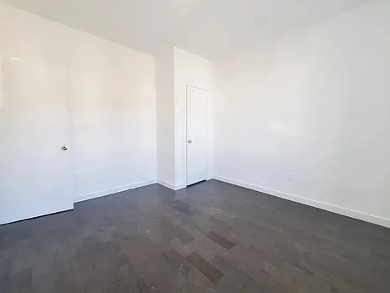 29 Bartholdi Ave #101 — Photo 4