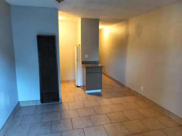 1128 N Commerce St #5, Stockton, CA 95202