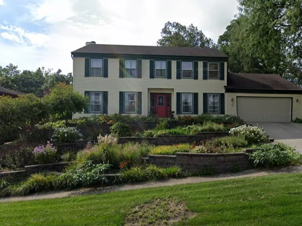 1105 S Raven Rd, Shorewood, IL 60404
