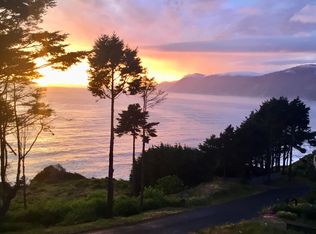 105 Ridgeview Cir, Whitethorn, CA 95589