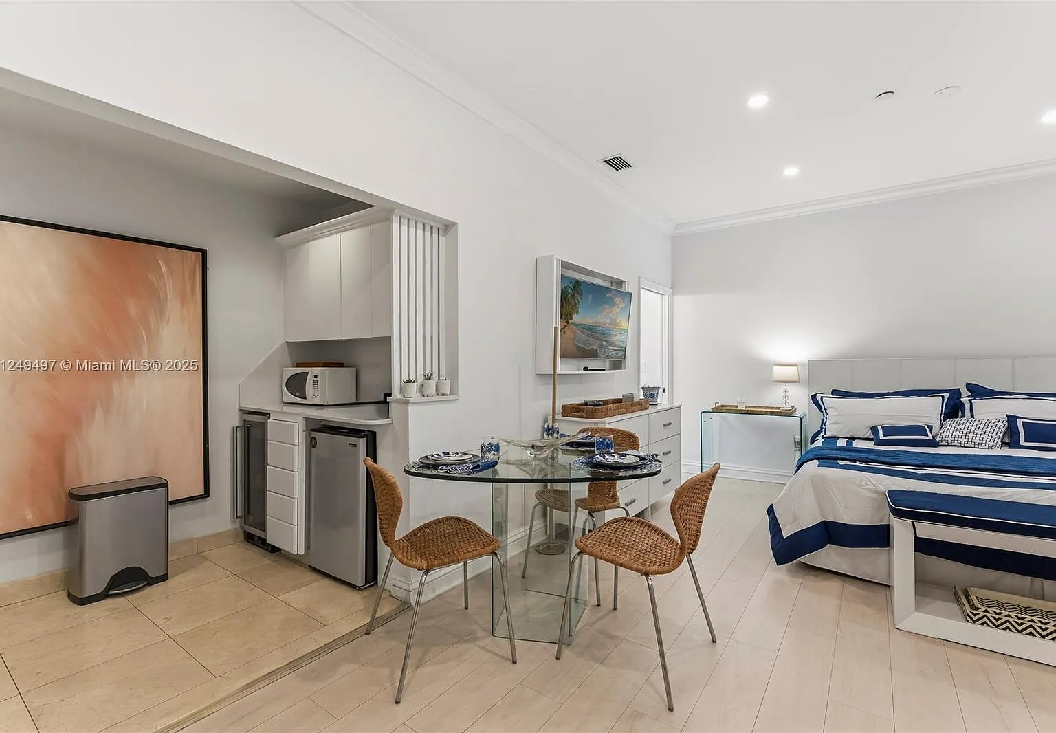Marina Village Condo — Photo 2