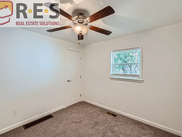 155 Lowell Blvd — Photo 16