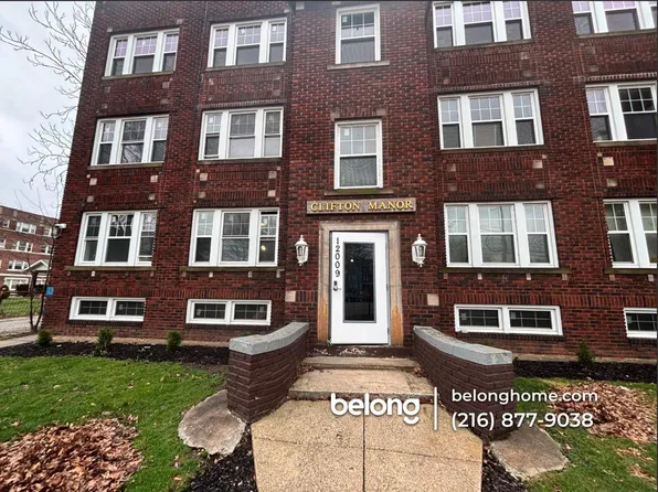 12009 Clifton Blvd, Lakewood, OH