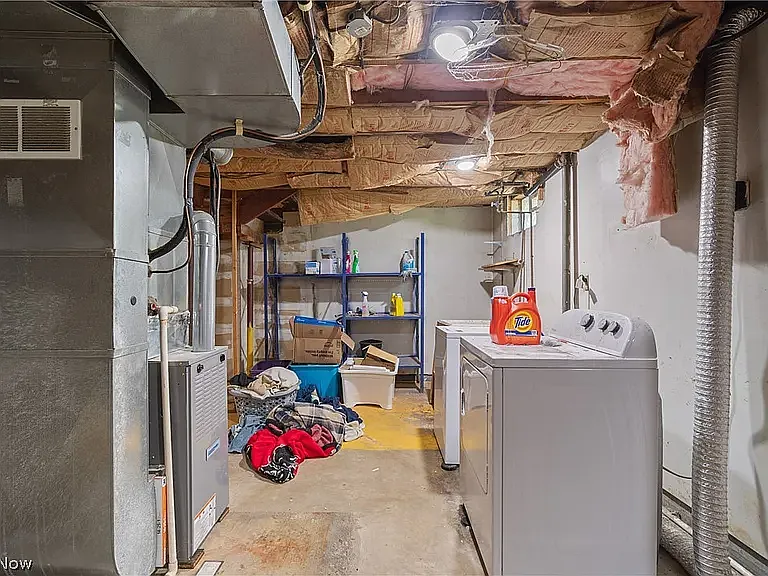 209 Grove Ave — Photo 9