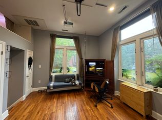 1916 17th St NW APT 103, Washington, DC 20009