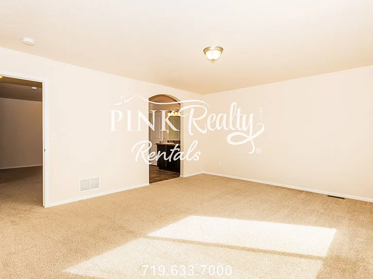 2325 Washo Cir — Photo 22