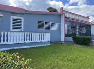 Urb Bayamon Gardens Calle 17 #G-11, Bayamon, PR 00957