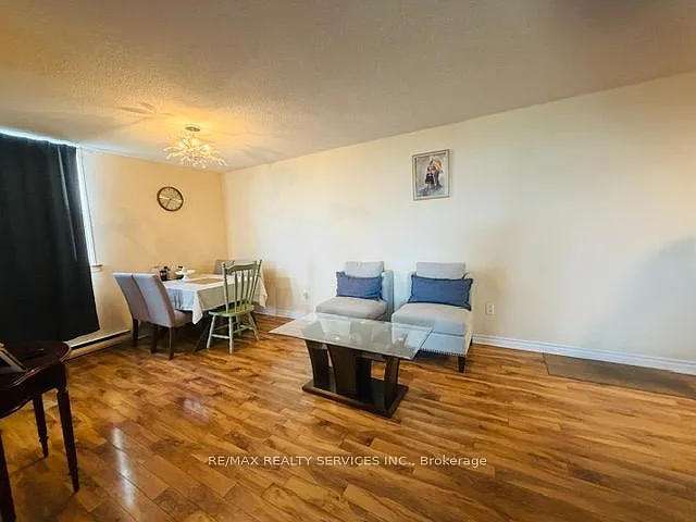 25 Kensington Rd #1402 — Photo 12