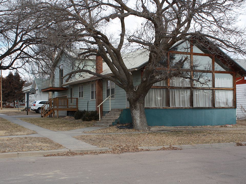 211 W. Maple, Oberlin, KS