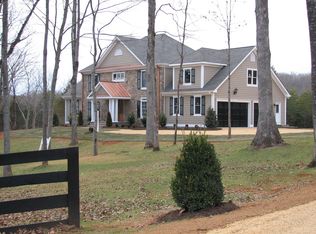 2210 Camargo Dr, Charlottesville, VA 22901