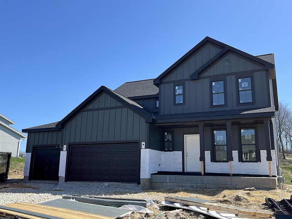 1st image of W237N6988 Red Oak