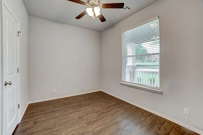 1127 N Boston Ave — Photo 9