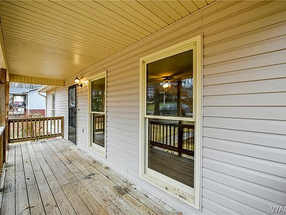 5th image of 11611 Brown Cir