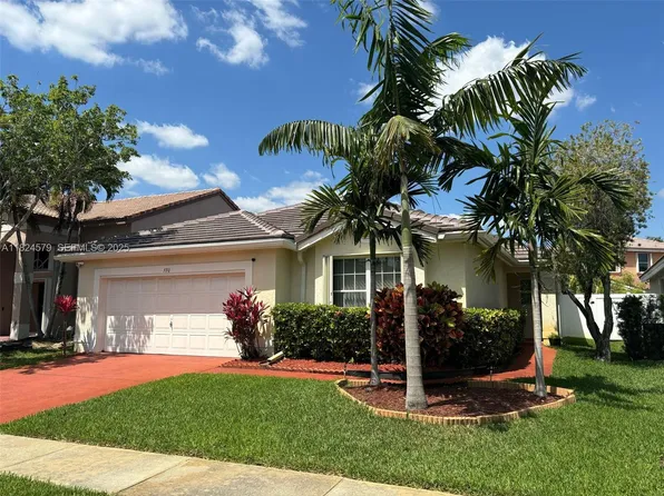 530 SW 182nd Way, Pembroke Pines, FL 33029