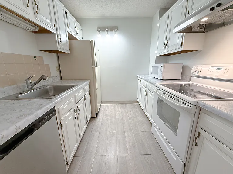 1580 Massachusetts Ave #5G — Photo 11