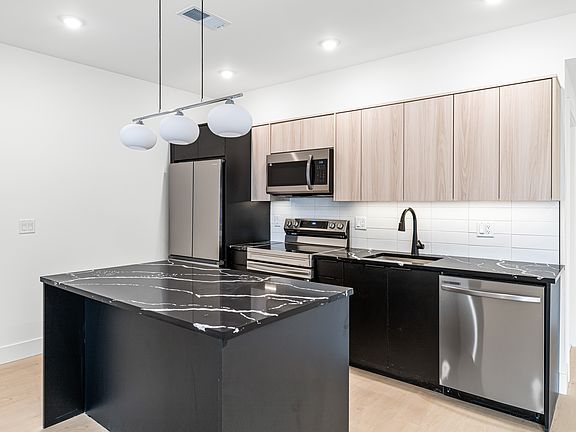 2nd image of 2132-38 N 10th St #304