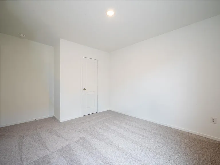 6147 Sunburst Scarlet St — Photo 12