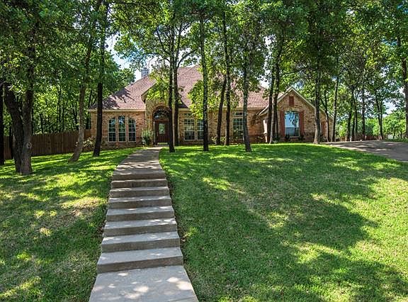 5th image of 3400 Oak Trail Dr