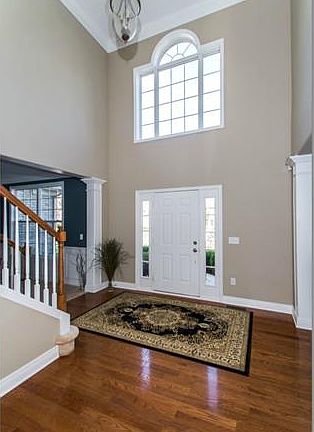 4th image of 31031 Kilgour Dr
