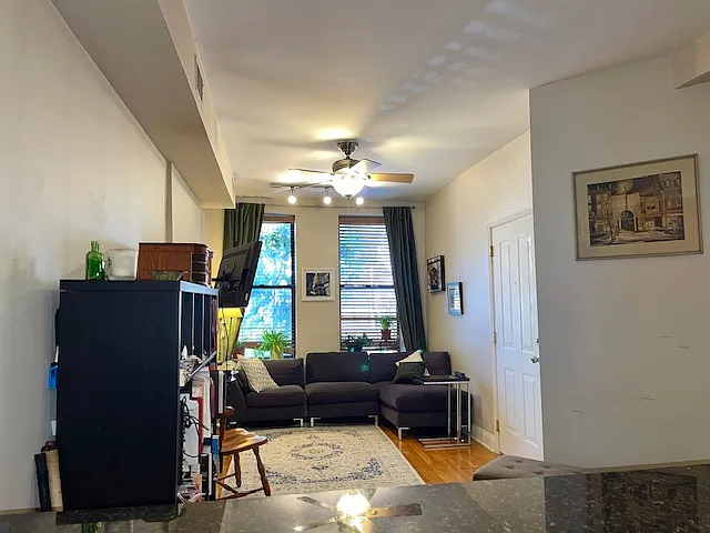416 Monroe St #1R — Photo 2