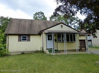 39 Oregon Ave, Jackson, NJ