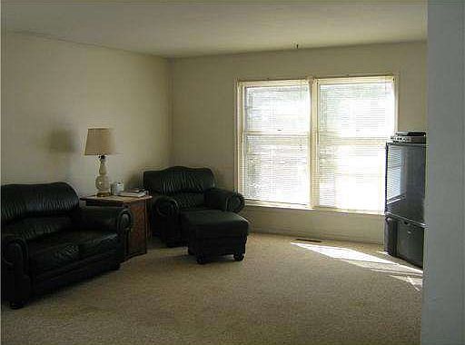 5th image of 208 N Harris St