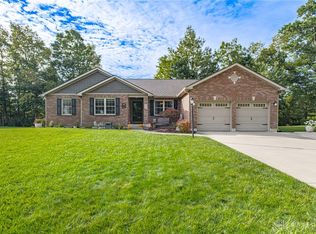 2860 Wooden Ln, Troy, OH 45373