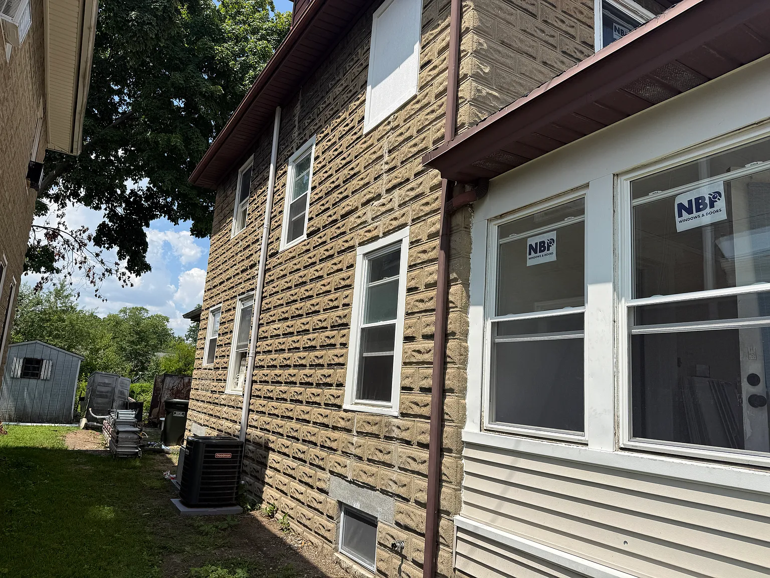 4 bed, 1.5 bath, 1800 sqft, $2,900 — Photo 4