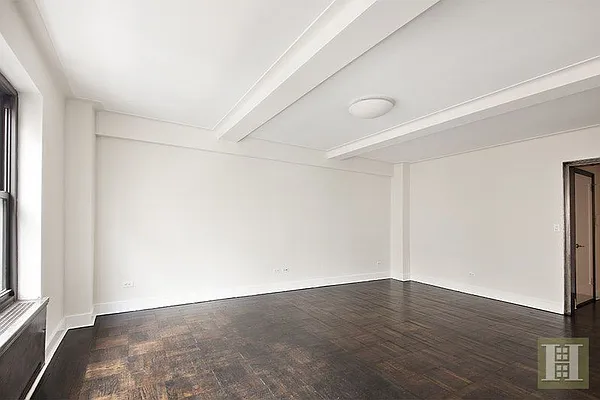 Rented by Halstead Real Estate | media 6