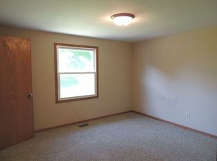 6457 E Old Trail Rd, Columbia City, IN 46725