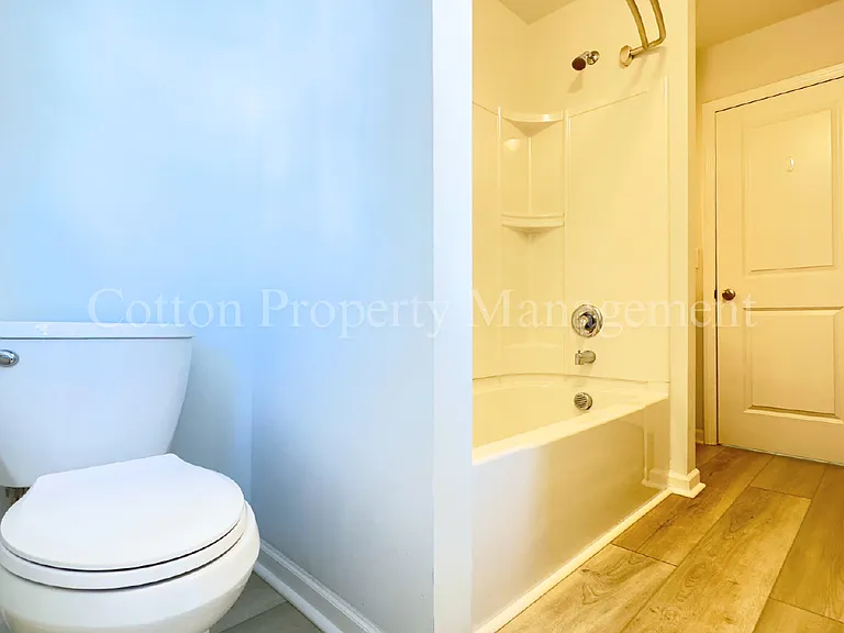 7313 Chipley Dr — Photo 25