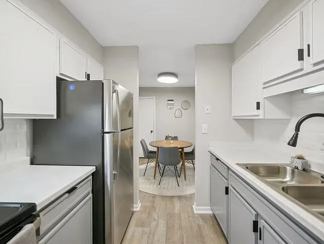 3300 N Ingle Pl — Photo 22