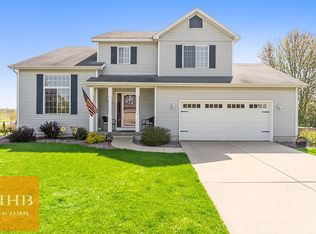 415 Military Ridge Dr, Verona, WI 53593