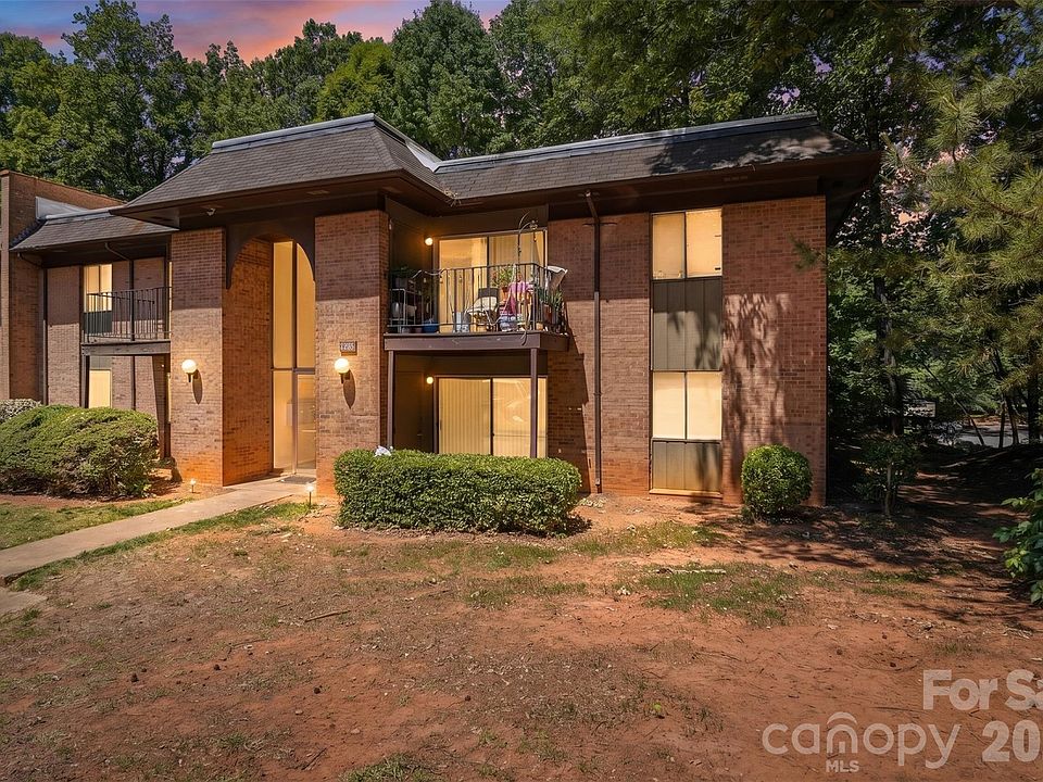 1st image of 305 Orchard Trace Ln APT 5