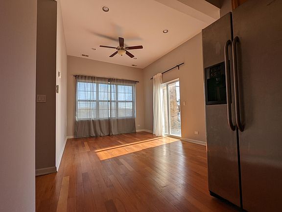 3rd image of 3549 W Belle Plaine Ave Unit 3