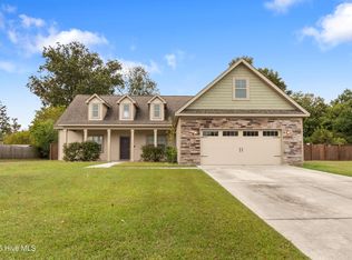105 Penster Ct, Richlands, NC 28574