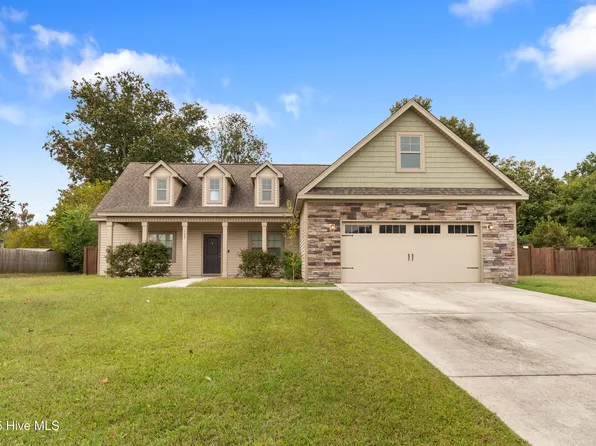 105 Penster Court, Richlands, NC 28574