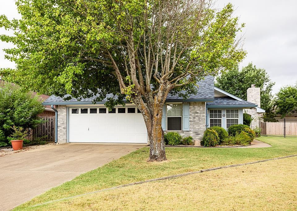 1st image of 2527 Boyington Ln