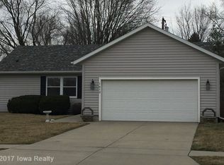 1613 Thomas St, Redfield, IA 50233