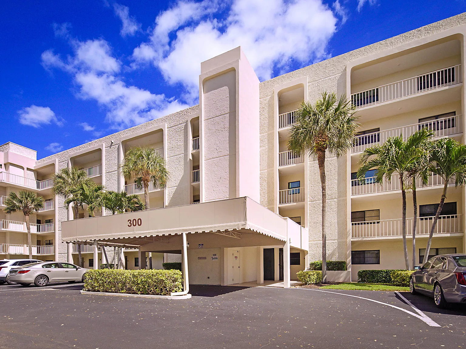 2 bed, 2.0 bath, 1287 sqft, $3,200 — Photo 3