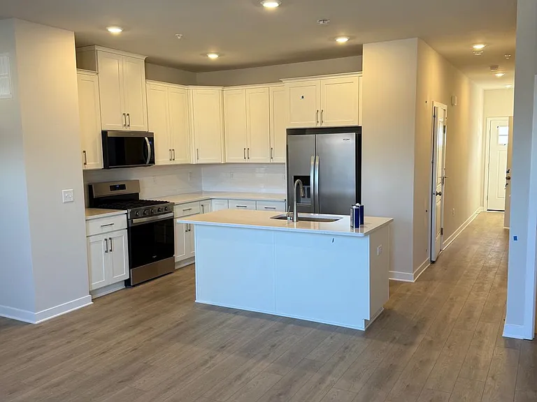 113 Abramo Victor Dr — Photo 4