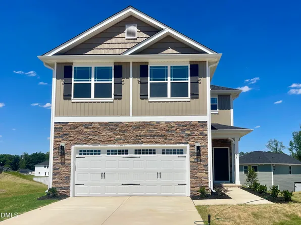 207 Drayton Hall Ln, Sanford, NC 27330