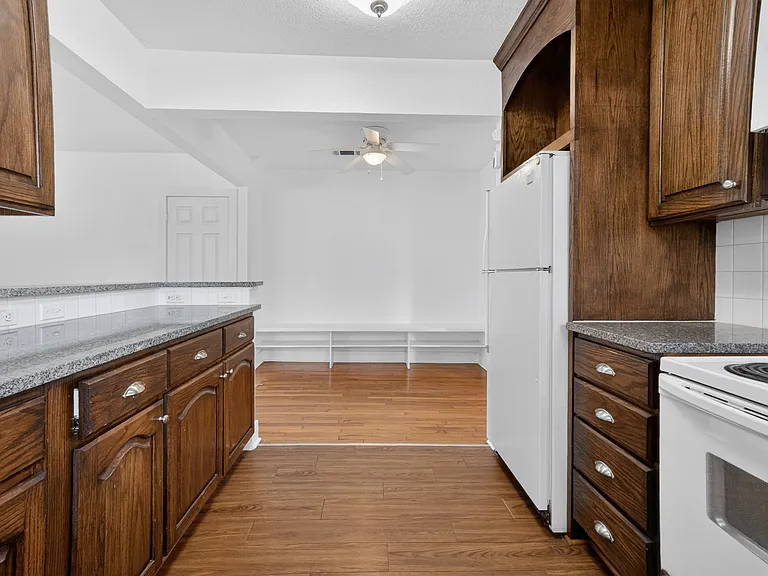 3144 Cockrell Ave — Photo 12