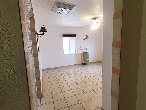 5th image of 816 Topeka St #1