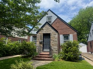 18715 Aberdeen Rd, Jamaica, NY 11432