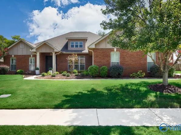 11 Holly Park Blvd SW, Huntsville, AL 35824